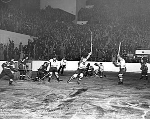 Leafs v Red Wings 1942