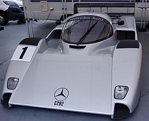 Mercedes Benz C292 (25745989317).jpg