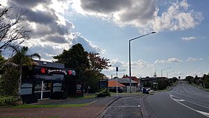 Stay safe, Stay well, Be KIND - sign at Flowers on the Hilltop florists during Covid-19 level 4 lockdown.jpg