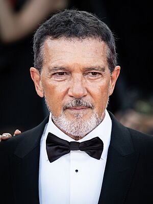 Antonio Banderas-66031 (cropped).jpg