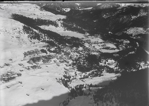 ETH-BIB-Arosa von Kulm bis Obersee, Prätschli v. S. W. aus 1900 m-Inlandflüge-LBS MH01-005364