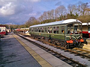 Ecclesbourne Valley Railway, DMU railcar Iris at Wirksworth - geograph.org.uk - 3371637