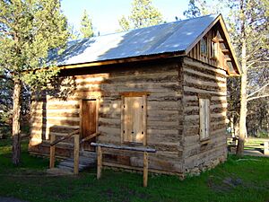 Fort Crook Cabin