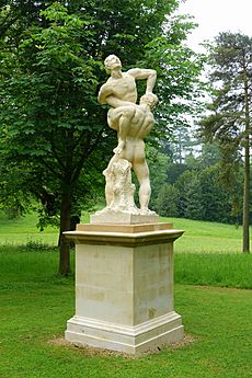 Hercules and Antaeus - Stowe Gardens - Buckinghamshire, England - DSC07962