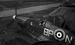 JAA Gibson's Spitfire, 1942