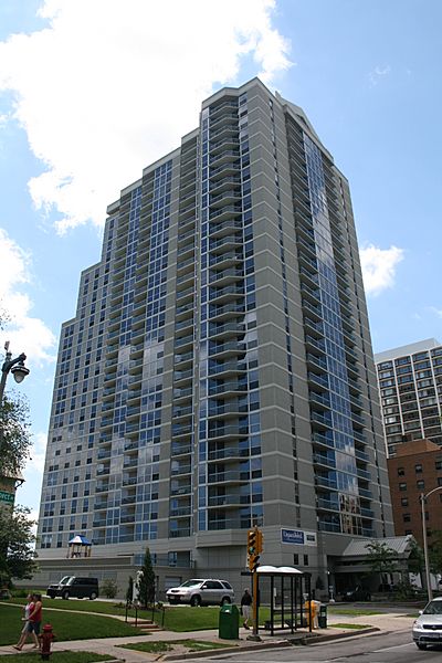 Landmark on the Lake, Milwaukee