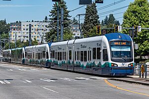 Link Light Rail Line 1 Kinkisharyo LRV MLK Jr. Way (52231830162)