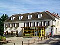 Mériel (95), musée Jean-Gabin et bibliothèque municipale, Grande rue