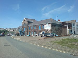 Museum at the Docks ( sorry - marina^) - geograph.org.uk - 891450