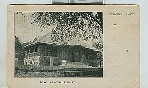 PostcardBeachMemorialLibraryNewtownCtPM1910