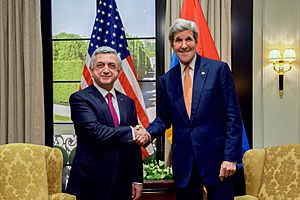Secretary Kerry Shakes Hands With Armenian President Sagsyan Before a Meeting on the Nagorno-Karabakh Conflict in Vienna (27057410615)