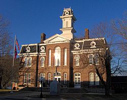 Smith County Courthouse in Carthage