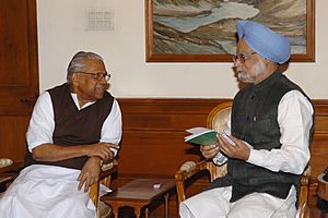 The Chief Minister of Kerala, Shri. V. S. Achuthanandan meeting with the Prime Minister, Dr. Manmohan Singh, in New Delhi on December 03, 2007
