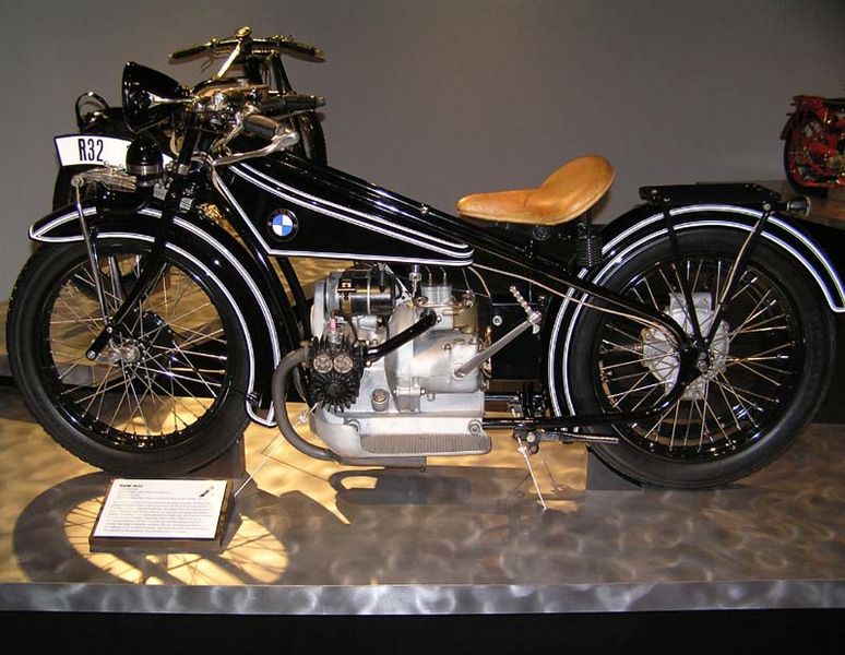 1923 BMW R32 (3) - The Art of the Motorcycle - Memphis