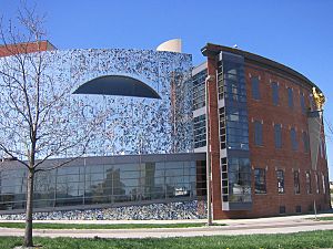 American Visionary Arts Museum, Baltimore (ca. 2005).jpg