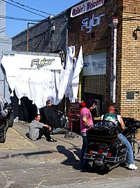 An outdoor barber shop in Deep Ellum, East Dallas, Texas