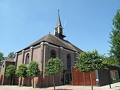 Boven-Hardinxveld, kerk foto4 2010-06-27 14.14