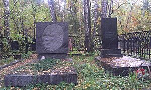 Cherbuzinskoye cemetery3032