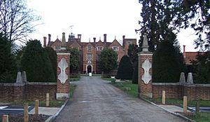 Great Fosters - geograph.org.uk - 143091