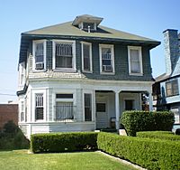 House at 2803 S. Menlo Ave., Los Angeles