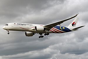 Malaysia Airlines (Malaysia Negaraku Livery), 9M-MAC, Airbus A350-941 (42595667000) (2)