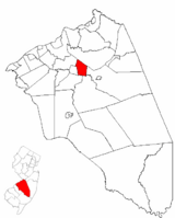 Eastampton Township highlighted in Burlington County. Inset map: Burlington County highlighted in the State of New Jersey.