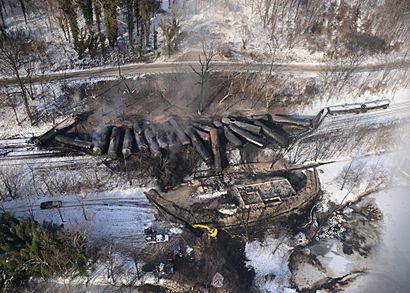 Mount-Carbon-West-Va-2015-train-derailment-response-1.jpg