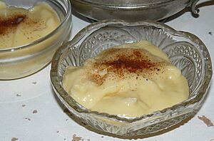 Pudding sprinkled with chocolate