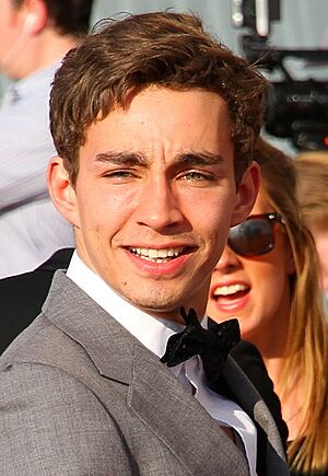 Robert Sheehan 2012