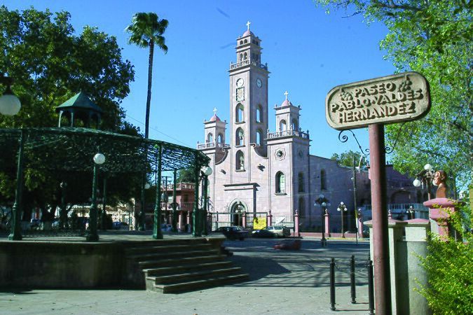 Santuario de Nuestra Señora de Guadalupe, Piedras Negras, Coahuila- Nuestra Señora de Guadalupe sanctuary (22760886300)