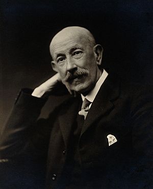 Sir Frederick William Andrewes. Photograph by J. Russell & S Wellcome V0025971.jpg