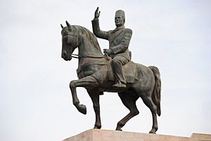Statue Habib Bourguiba