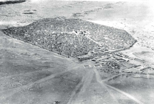 Aerial view of Najaf 1918.png