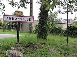 Andonville (Loiret) panneau et croix de chemin