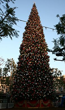 Christmas Tree at the Grove (4159122936)