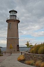 Clover Island Lighthouse.jpg