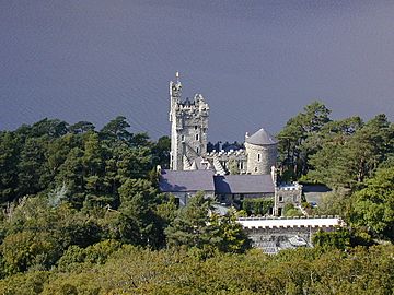 Glenveagh Castle - geograph.org.uk - 395086