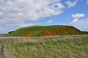 Hill of Beath from Keirsbeath Ridge (geograph 3973648)