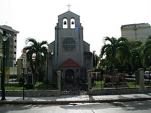 Holy Trinity Church in Barrio Cuarto in Ponce, PR, looking east (IMG 2980)