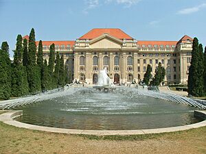Kossuth Lajos Tudományegyetem épülete (5228. számú műemlék)
