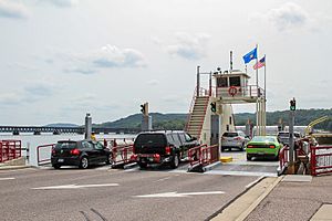 Merrimac Ferry loading