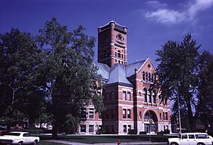 Noble County Courthouse in Albion