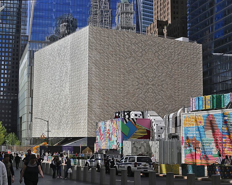 Perelman-Performing-Arts-Center-Street-01a