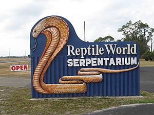 Reptile World Serpentarium sign 02