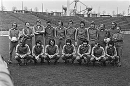 Selectie Belgisch elftal Atomium op de achtergrond, Bestanddeelnr 929-0880