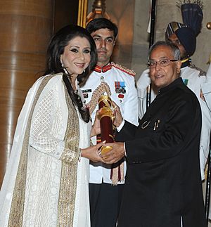 The President, Shri Pranab Mukherjee presenting the Padma Shree Award to Smt. Vandana Luthra, at an Investiture Ceremony, at Rashtrapati Bhavan, in New Delhi on April 05, 2013