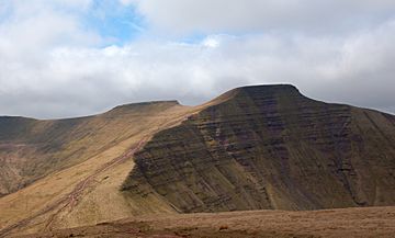 View from Cribyn to Pen Y Fan - geograph.org.uk - 3447271 (cropped).jpg