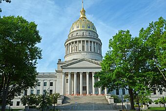 West Virginia State Capitol, Charleston, WV, US (15).jpg