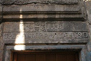 16th century doorway, Advocates Close