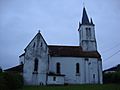 Aroue (Aroue-Ithorots-Olhaïbe, Pyr-Atl, Fr) l'église dans la lumière du matin